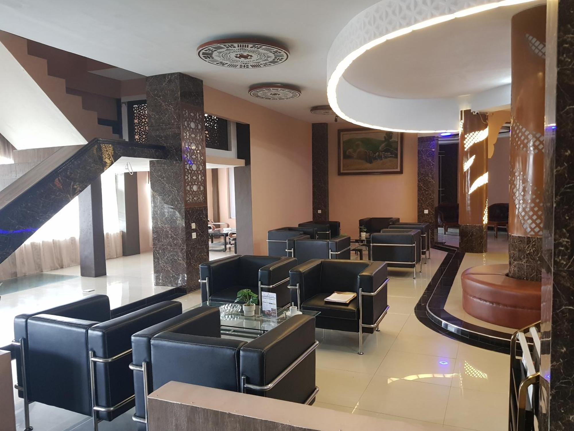 Capital O 93263 Linge Land Hotel Takengon Bagian luar foto